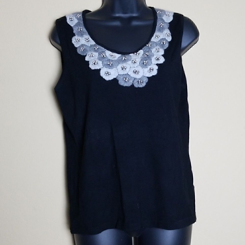 Ruby Rd. Sleeveless Black Top with Grey Flowers